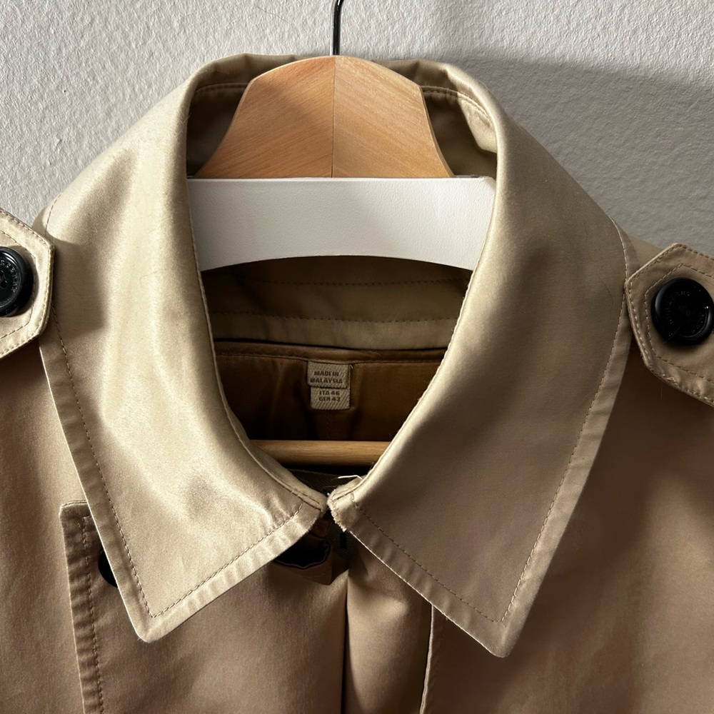 Mid-Length Burberry Brit Trench Coat Size 12 with zippered lining - Picture 7 of 16